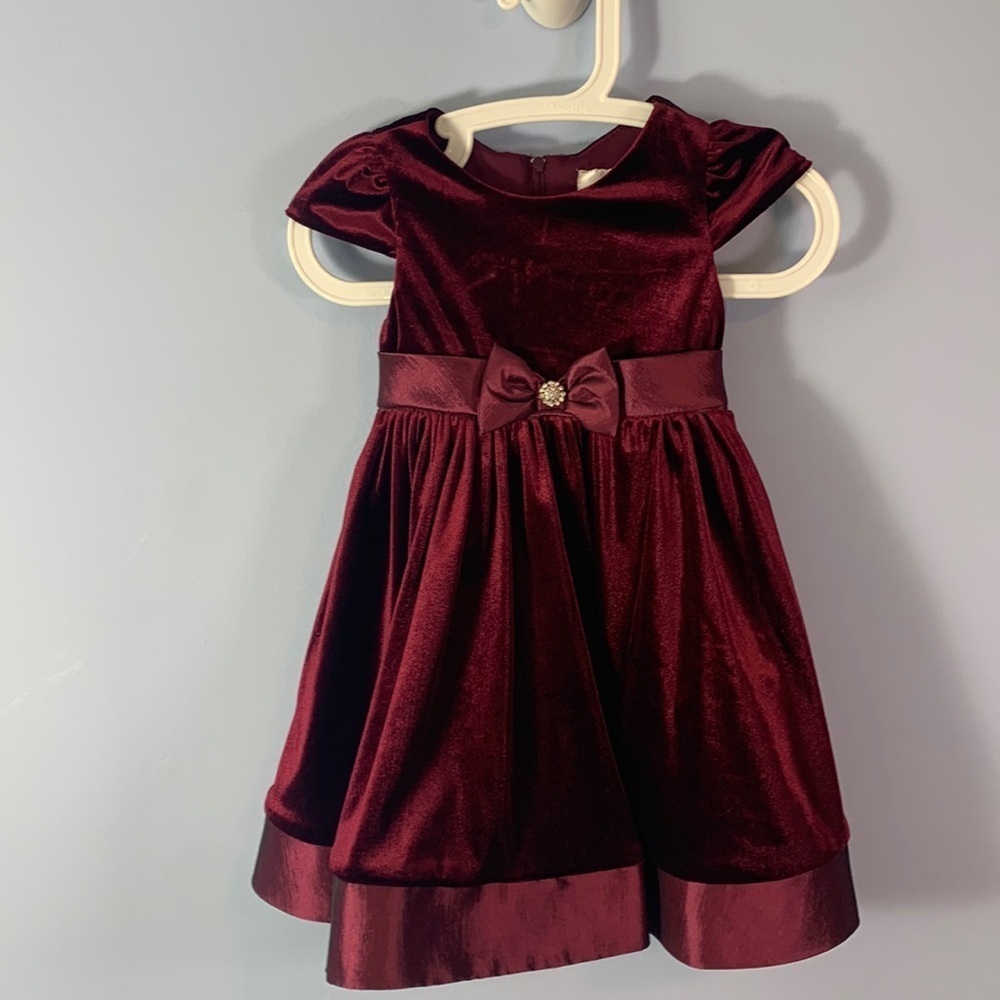 Rare editions size 24 months burgundy velvet dress rhinestone bow cap sleeve